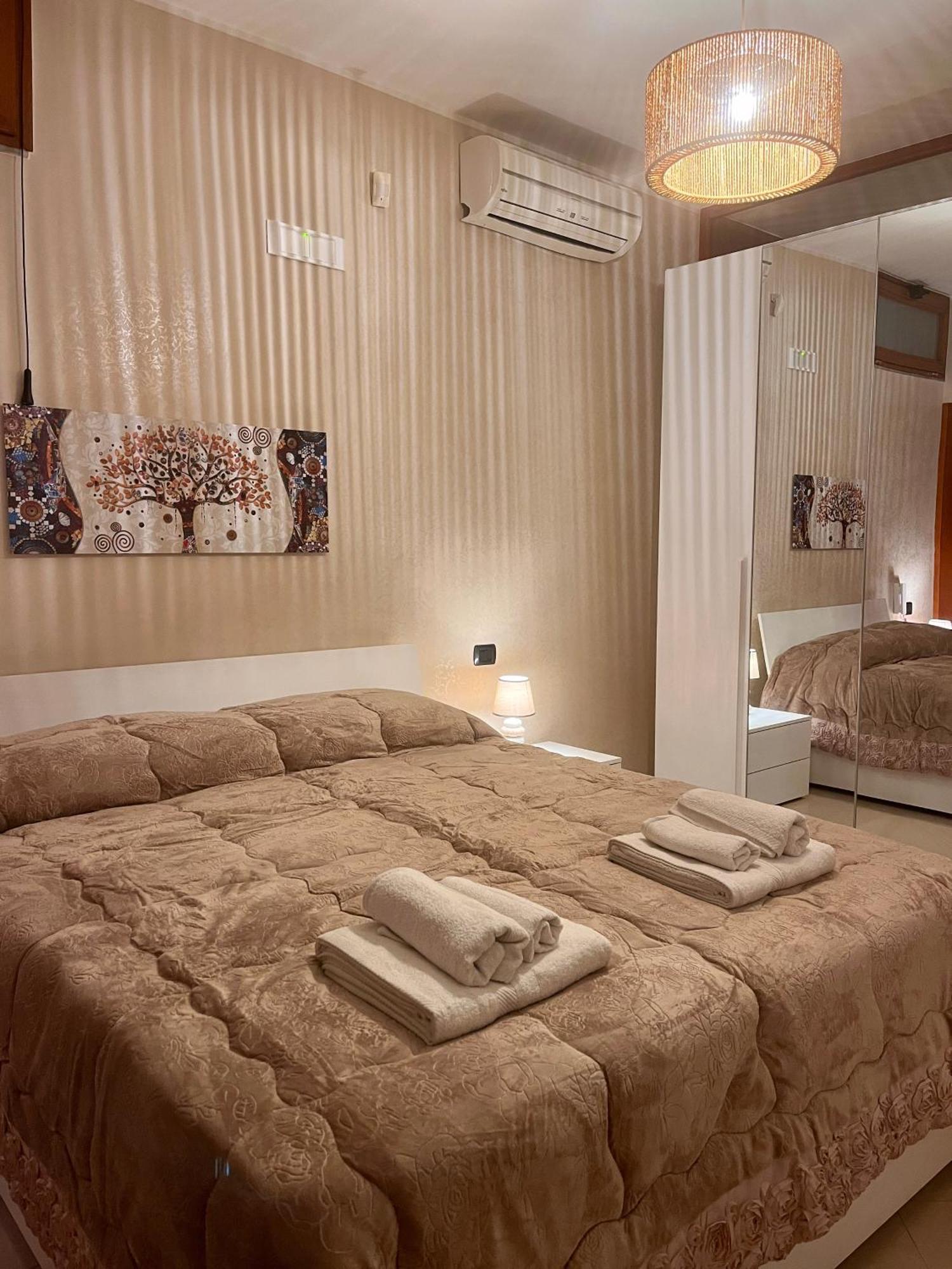 Il Villino B&B - Napoli/Pompei/Sorrento/Costiera Brusciano Εξωτερικό φωτογραφία